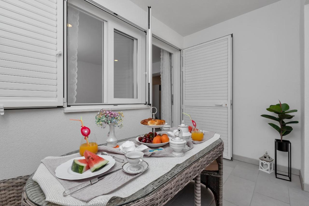 Apartment Luxurious Jube Makarska